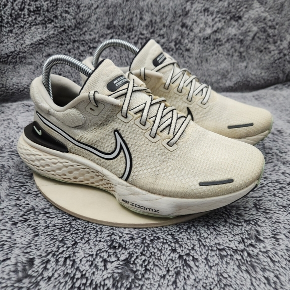 Nike Other - Nike ZoomX Invincible Run Flyknit 2 Shoes Men's Size 8